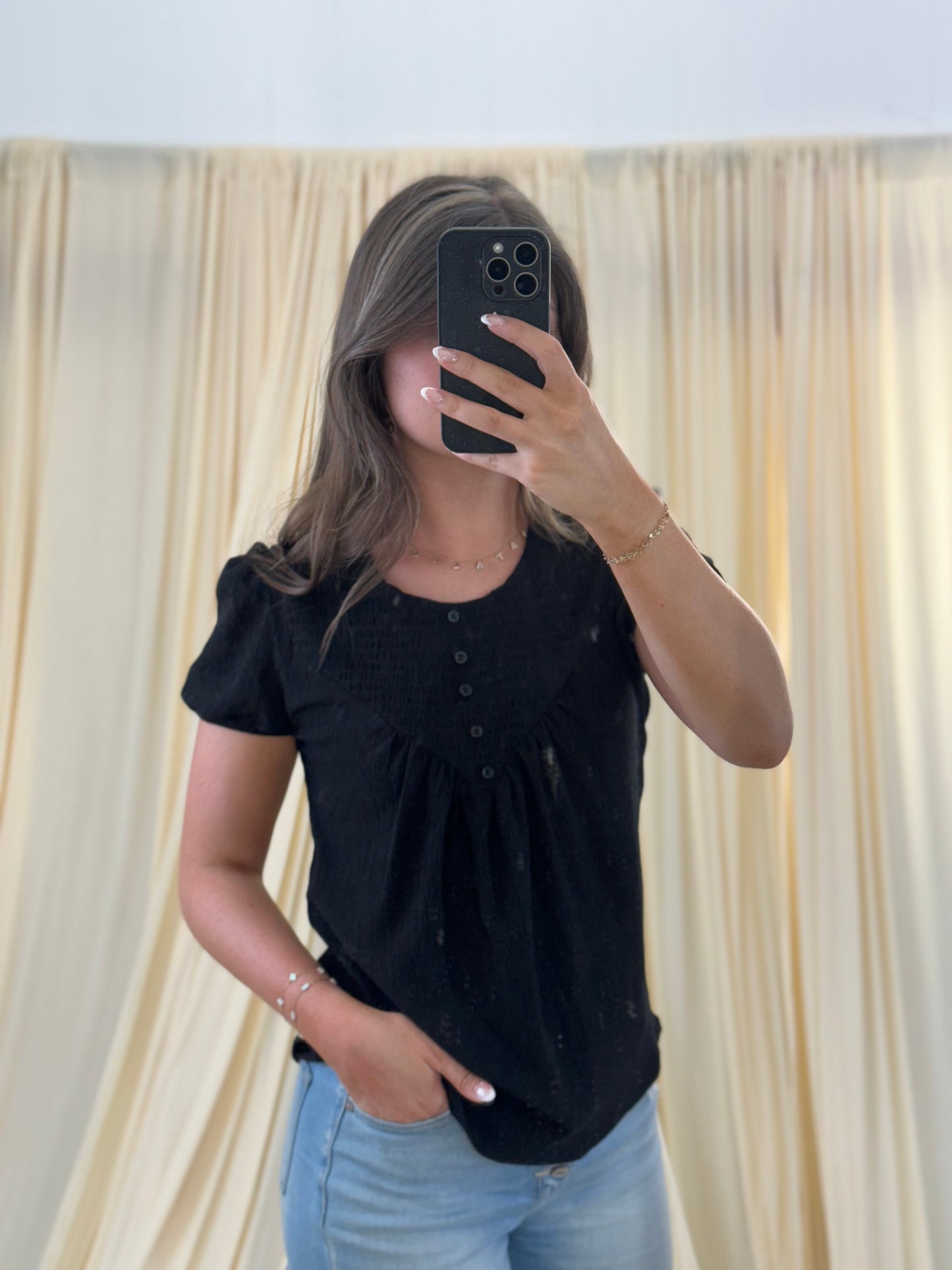 Blackout Beauty, Blouse