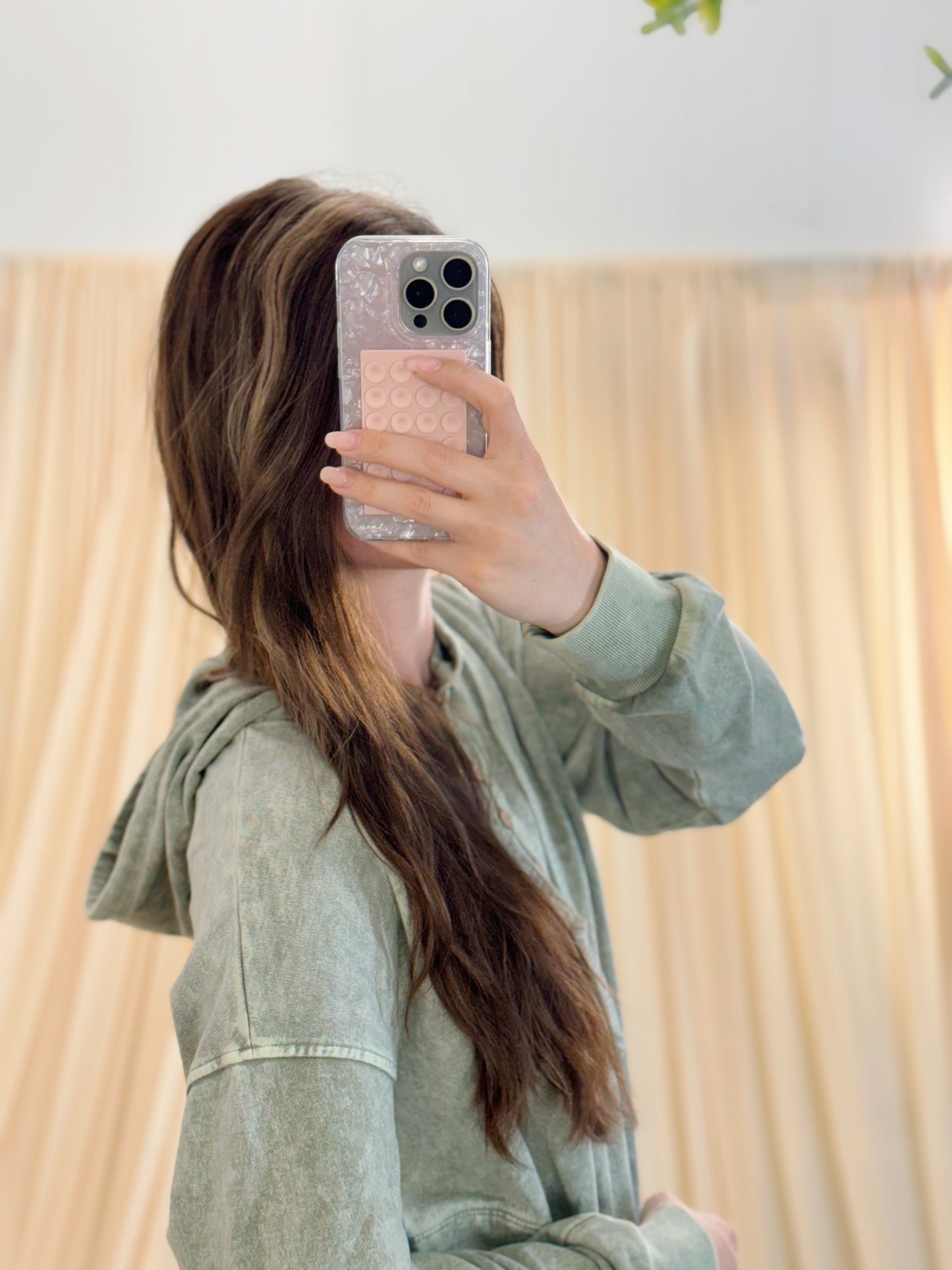 Willow Sage, Hoodie