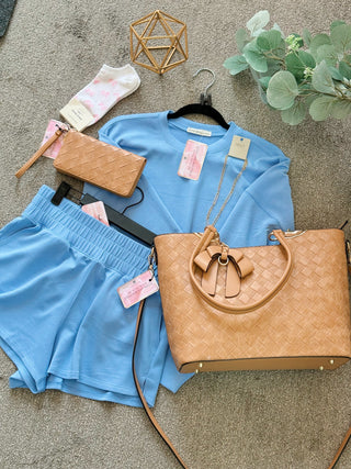 Shop the Look: On the Go - Silver Line Boutique