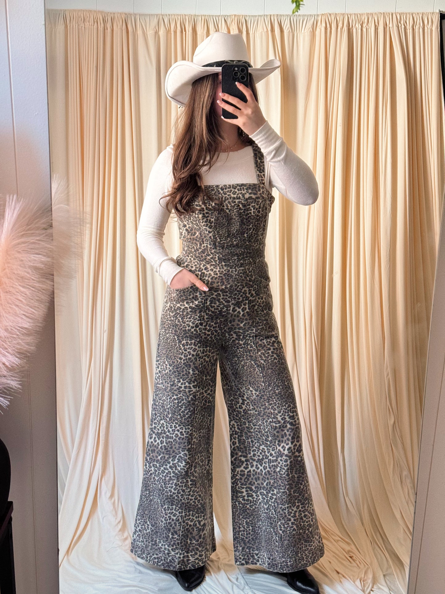 Right Time, Cheetah Overalls