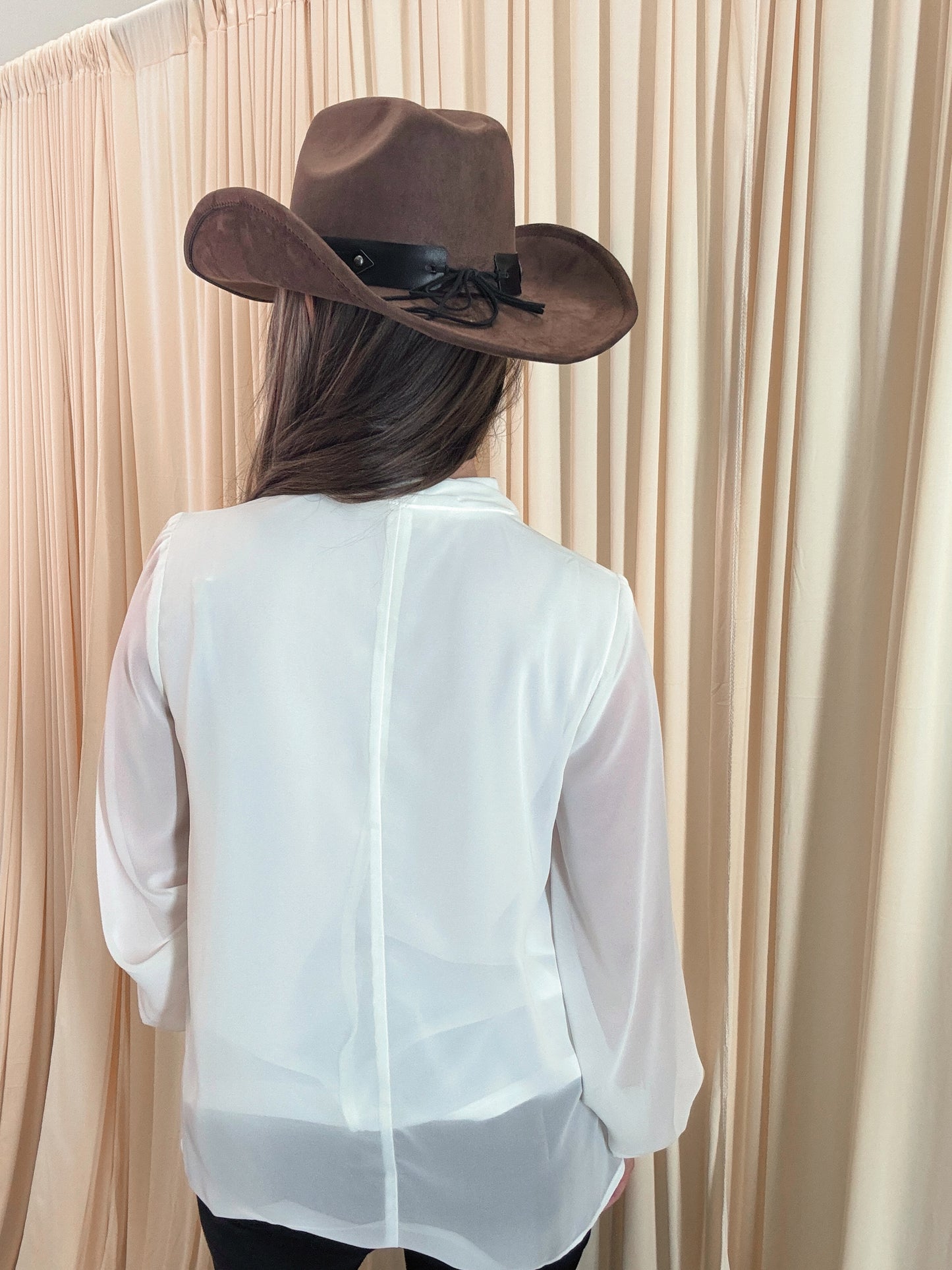 Pearl Temptation, Blouse