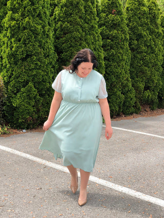 SkyLine Dress *Exclusively Curvy*