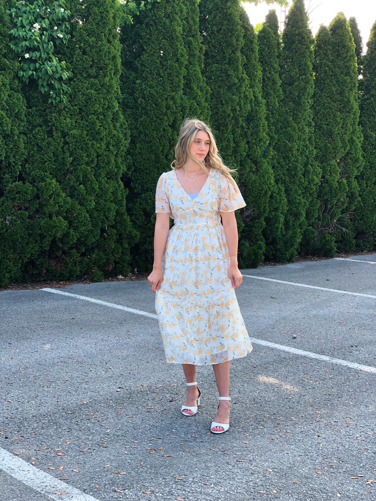 Sunday Morning, Dress