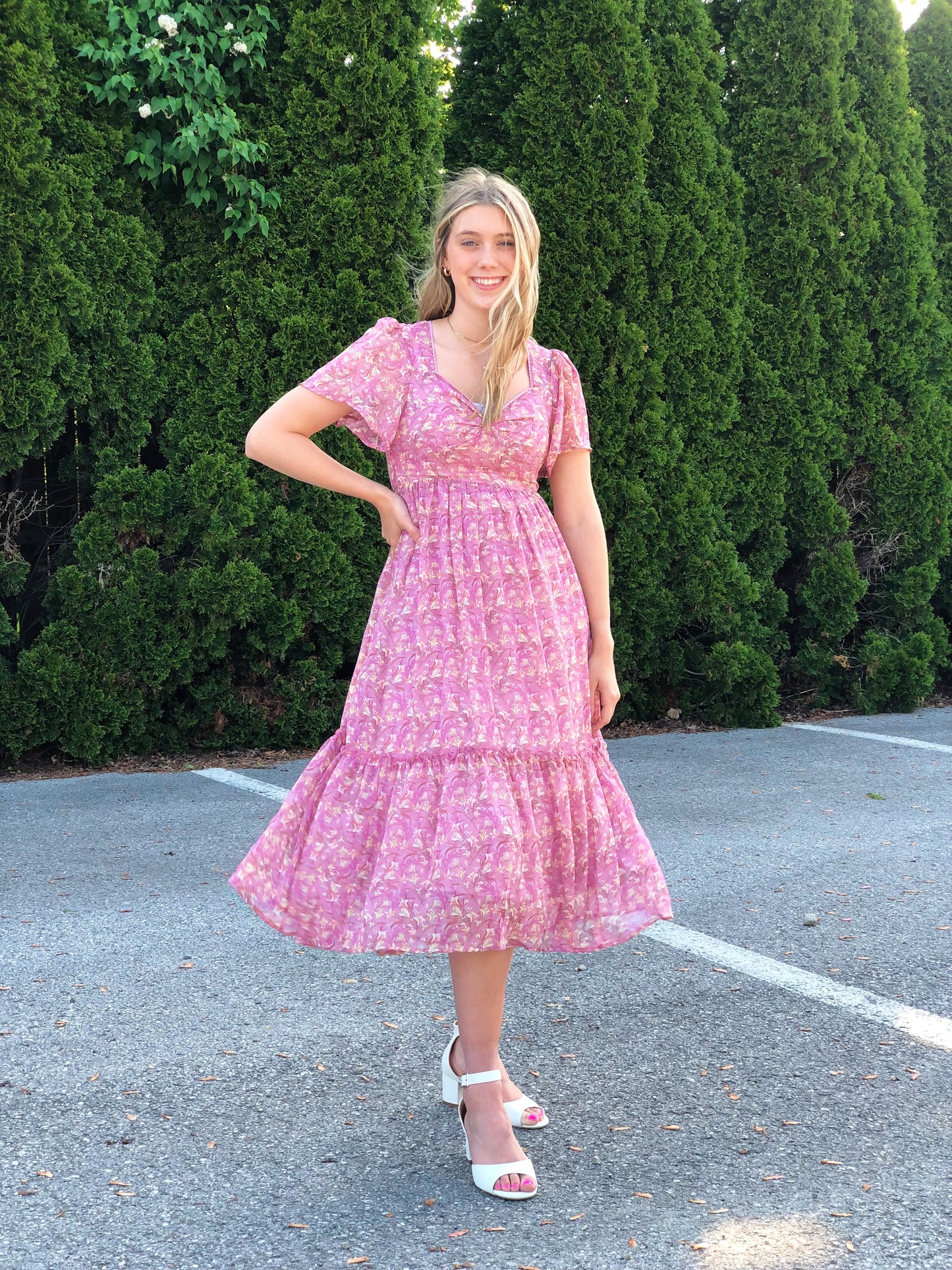 Date Me Right, Dress