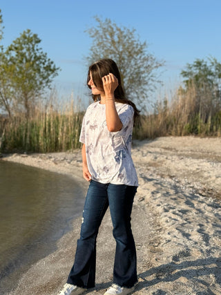 Backwoods Basic, Leafy Tee - Silver Line Boutique