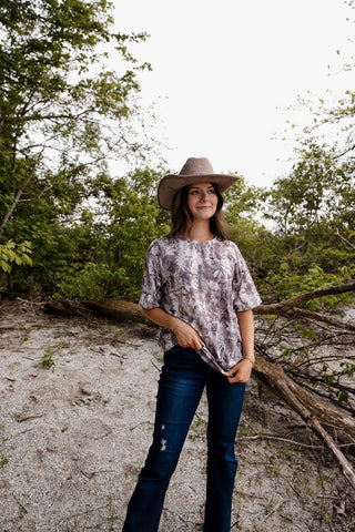 Backwoods Basic, Leafy Tee - Silver Line Boutique
