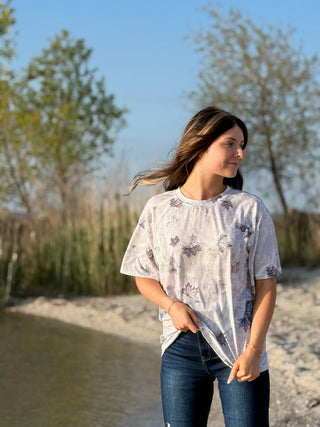 Backwoods Basic, Leafy Tee - Silver Line Boutique