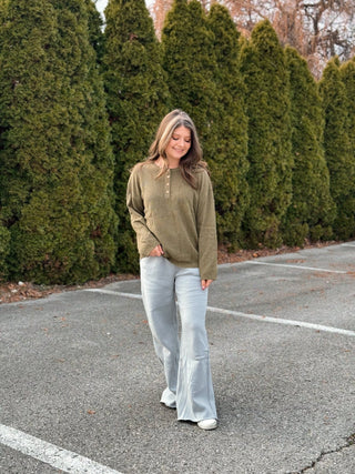Evergreen Haven, Sweater - Silver Line Boutique