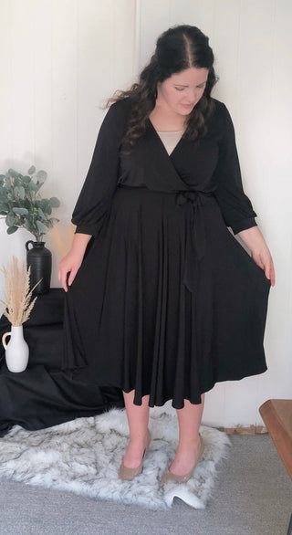 Midnight Queen, Black Dress *Exclusively Curvy* - Silver Line Boutique